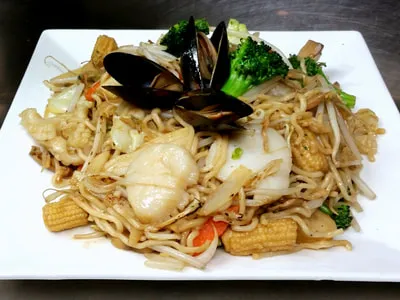 Seafood Chow Mein